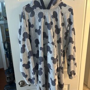 Mickey Mouse fleece pullover with hood